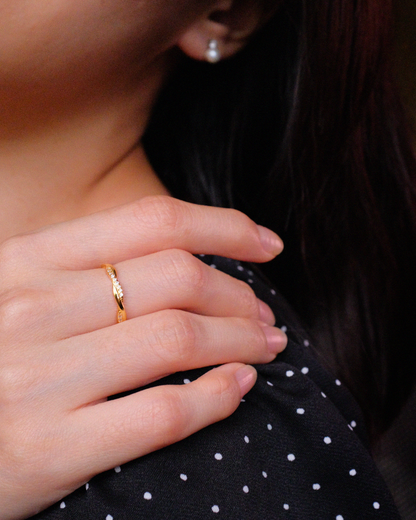 Elle Gold Ring